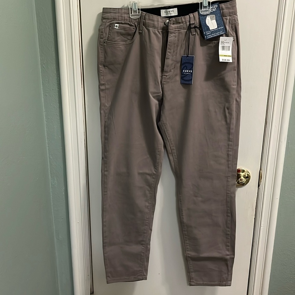 Women’s Curve Appeal pants